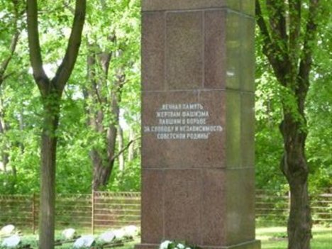 sowjetischer Ehrenfriedhof seit 1949