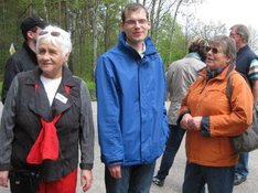 Karin Denk, Andreas und Edith Zemlin waren aus der Elsteraue zum Ostermarsch gekommen (von links)